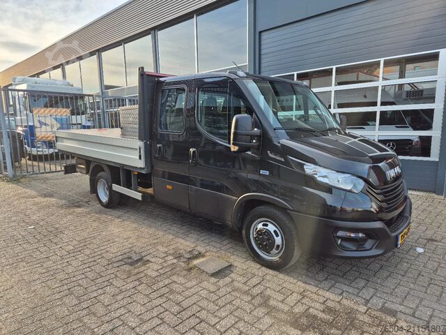 Plattformsskåpbil dubbelhytt Iveco Daily 40C18 3.0D Hi-Matic DC Open laadbak GVW 3...