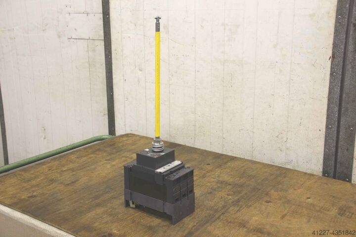 Circuit breaker Schneider Electric NSX 250F