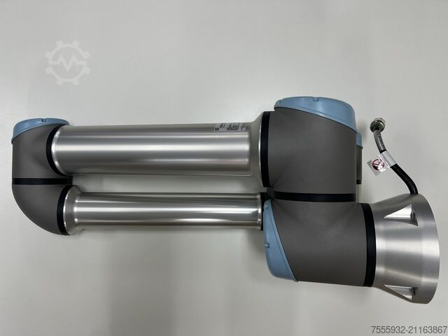 Industrial robot Universal Robots UR10e