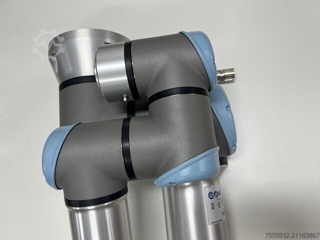 Industrial robot Universal Robots UR10e