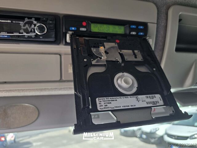 Autocarro con pianale e telone Iveco EUROCARGO 75E17 CENTINATO 6,80 SPONDA