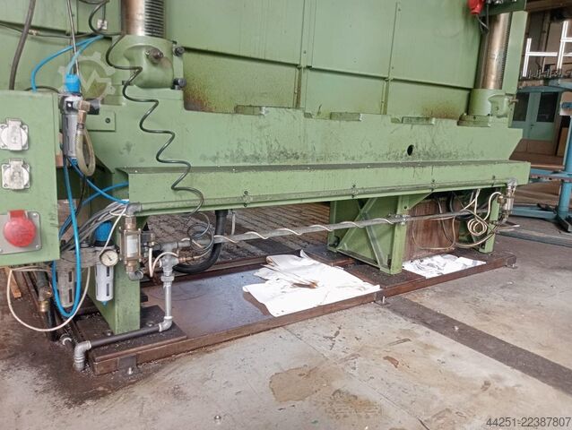 Turret rijboormachine met dubbele kop Alzmetall AC 32