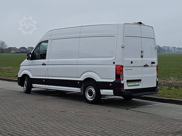 High-roof van VOLKSWAGEN CRAFTER 35 2.0 L3H3 LED Euro6 AC!