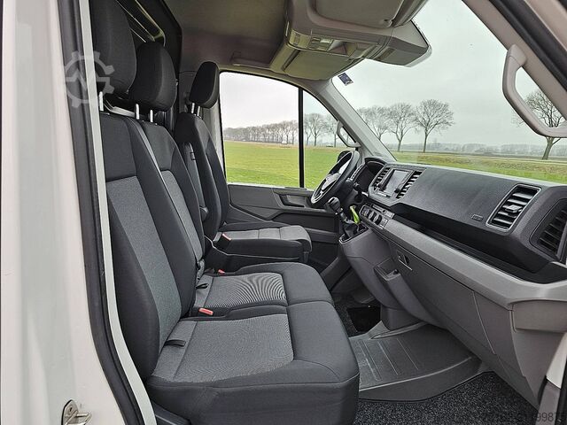 High-roof van VOLKSWAGEN CRAFTER 35 2.0 L3H3 LED Euro6 AC!