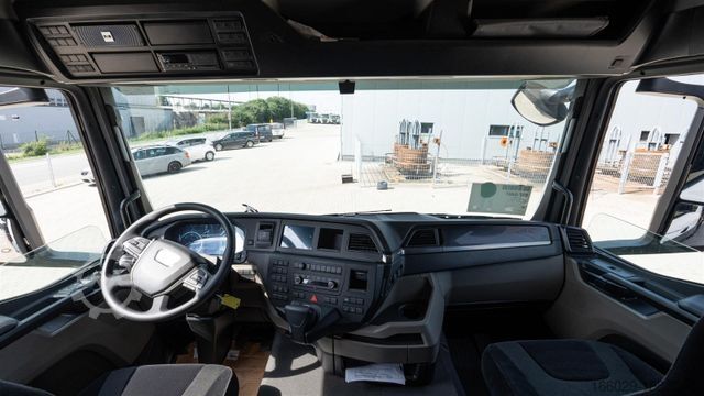 Vrachtauto met open laadbak MAN MAN 35.470 8x2 Kran F710 RA2.26