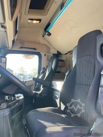 Trator de quadro Mercedes-Benz Actros 2551