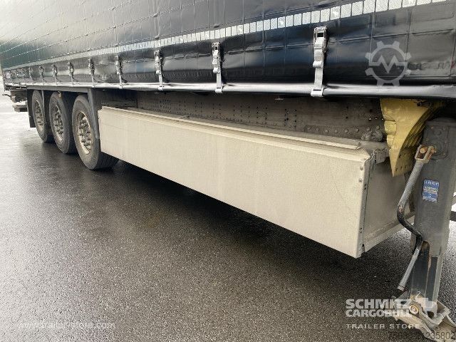 Åben sættevogn med presenning Schmitz Cargobull Semitrailer Curtainsider Standard Hayon
