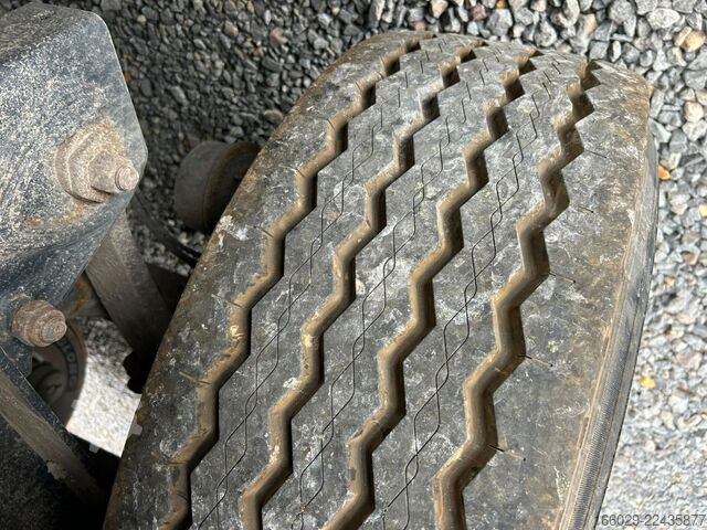 Semirimorchio con piattaforma di lavoro KRONE Stahlmatten Auflieger