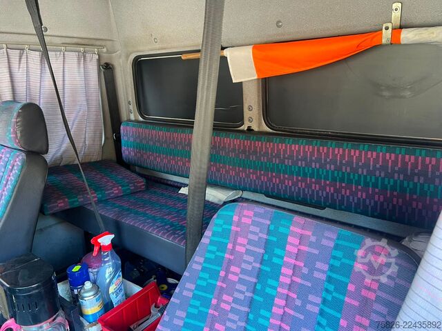Düz kasa kamyon MERCEDES-BENZ LK 1324 6 Zylinder*Hiab 102 kran*OM 366Schalter*