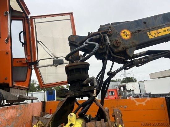 Remolque con chasis intercambiable  PLATEAU-WECHSELPRITSCHE MIT LOGLIFT 140S INKL. ROTATOR UND GREIFER