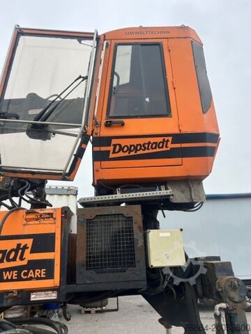 Remolque con chasis intercambiable  PLATEAU-WECHSELPRITSCHE MIT LOGLIFT 140S INKL. ROTATOR UND GREIFER