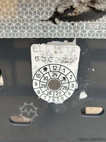 Remorcă pentru buşteni SCHWARZMüLLER N-SERIE 3-ACHS HOLZANHäNGER 4 RUNGENPAARE