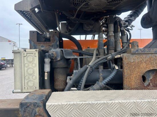 Dźwig samochodowy  PLATEAU-WECHSELPRITSCHE MIT LOGLIFT 140S INKL. ROTATOR UND GREIFER