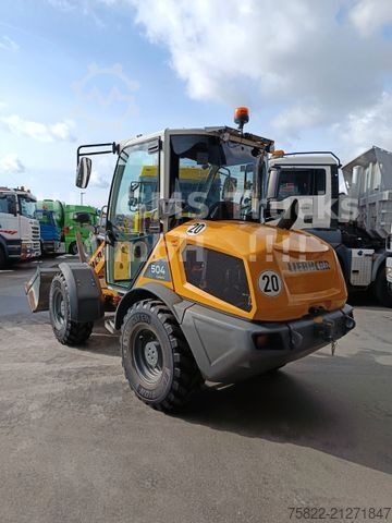 Excavadora móvil LIEBHERR 504C / SW / Gabel + Schaufel / Wenig Stunden