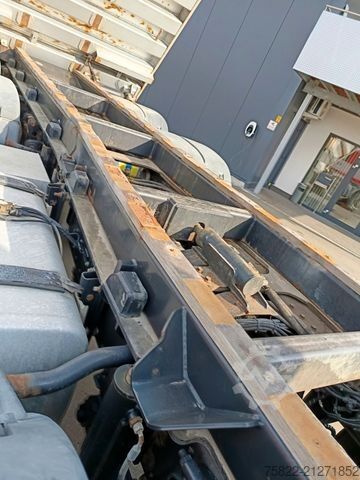 Basculantă MAN TGS 41.480 / 8x6 / 41ton / full Steel / manual