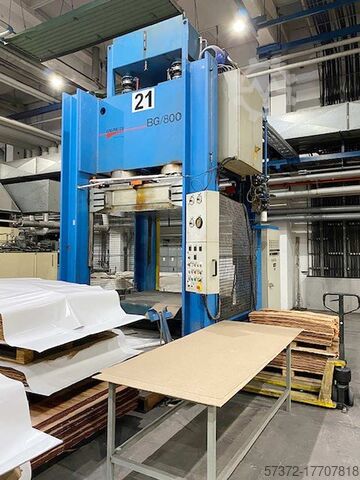 Kalıplama presi Italpresse BG 800