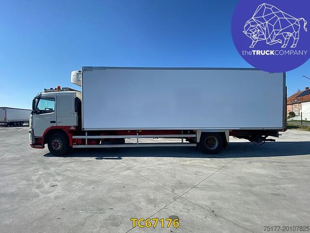 Refrigerated/frozen transport Volvo FM 330