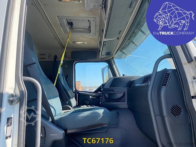 Refrigerated/frozen transport Volvo FM 330