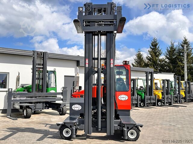Cărucior cu stivuitor cu 4 căi Combilift C4000 / GAS / TRIPLEX / 9300MM /LIKE NEW