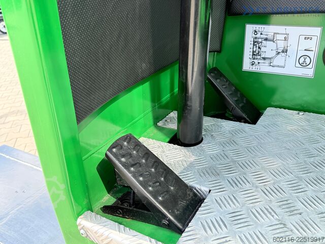 Stivuitor cu patru direcții Combilift C3500 / DUPLEX - 4100 / EXTENDABLE FORKS