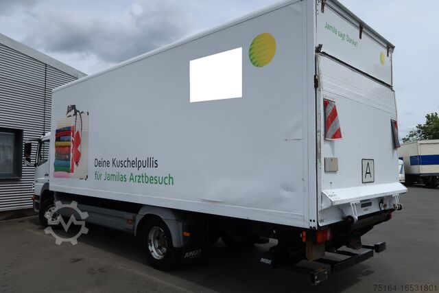 Ciężarówka z nadwoziem skrzyniowym Mercedes-Benz 1222 L