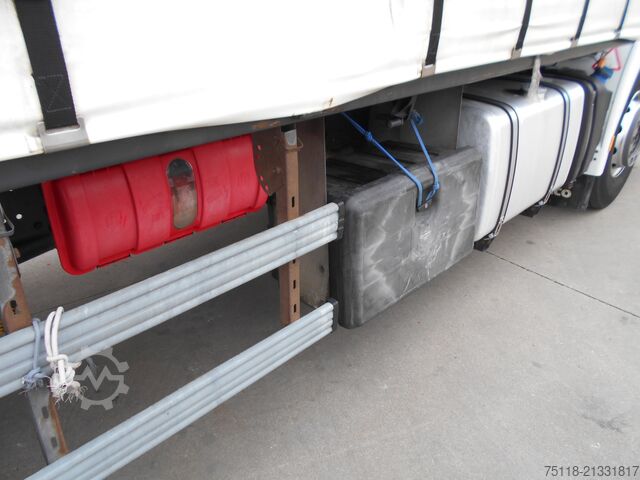 Flaklastbil med kapell Iveco Stralis 360 6X2 - Centina + Sponda