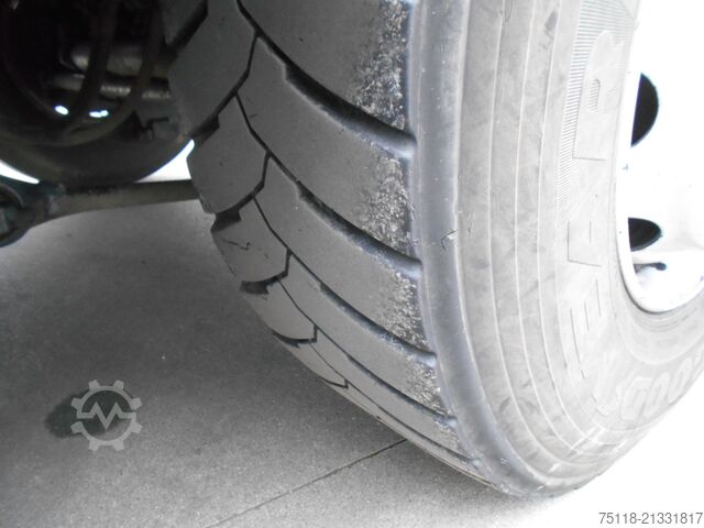 Flaklastbil med kapell Iveco Stralis 360 6X2 - Centina + Sponda