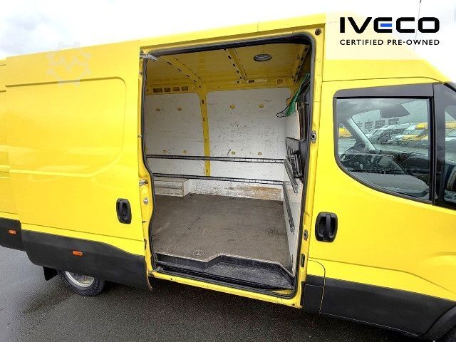 Dubă cu acoperiș înalt IVECO 35S14V, Klima, Navi, LBW, Rückfahrkamera
