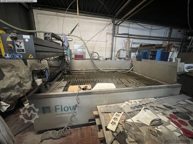 Waterjet snijmachine FLOW Wasserstrahlschneidanlage
