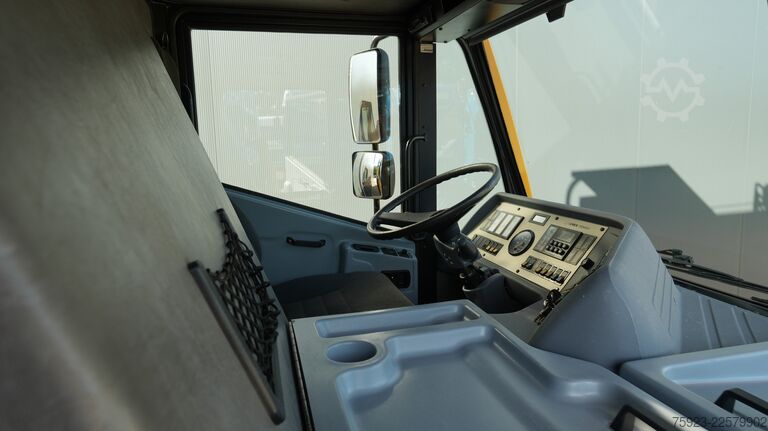 Camião-grua Terex-Demag AC 50-1 MOBILE CRANE