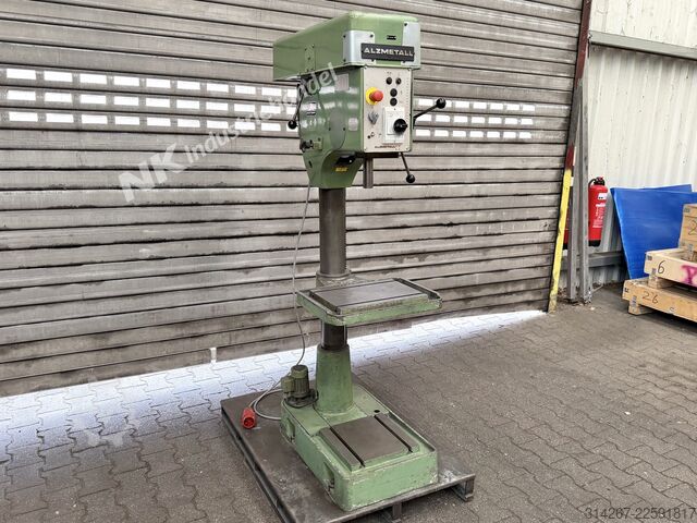 Upright drilling machine Alzmetall AB3-E
