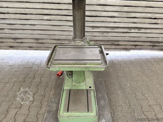 Upright drilling machine Alzmetall AB3-E