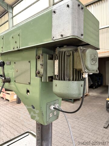 Upright drilling machine Alzmetall AB3-E