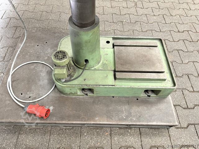 Upright drilling machine Alzmetall AB3-E
