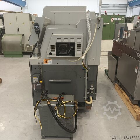 Torno cnc de cabezal móvil de cinco ejes Hanwha XD-20H