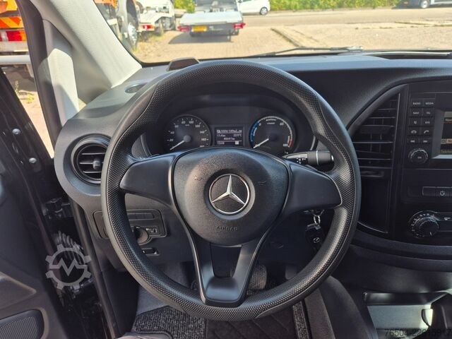 Dubă de livrare cu cabină dublă Mercedes-Benz eVito L2 DC 5 Pers/ Airco/ Camera/ 2X schuifdeur