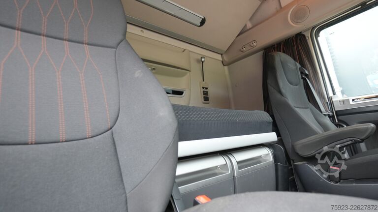 Standart-SZM DAF XF 480 Ssc tractor unit
