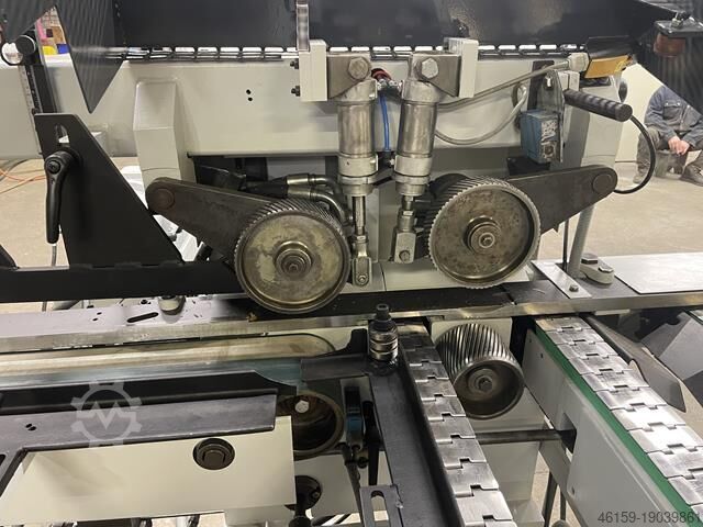 Moulder infeed Weinig EM814