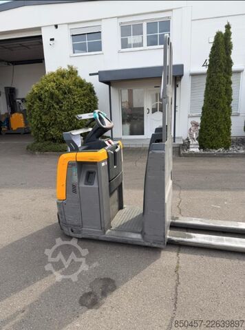 Preselettori orizzontali Jungheinrich ECE 225 Li-on 4pc available