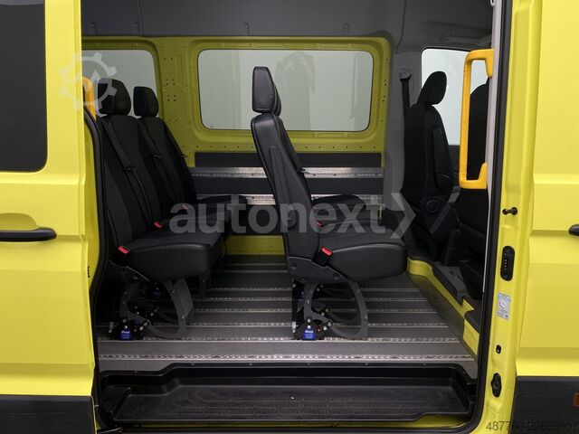Kleinbus VW Crafter 35 Aut. *Rollstuhl-Rampe* 8-Sitze (5449)