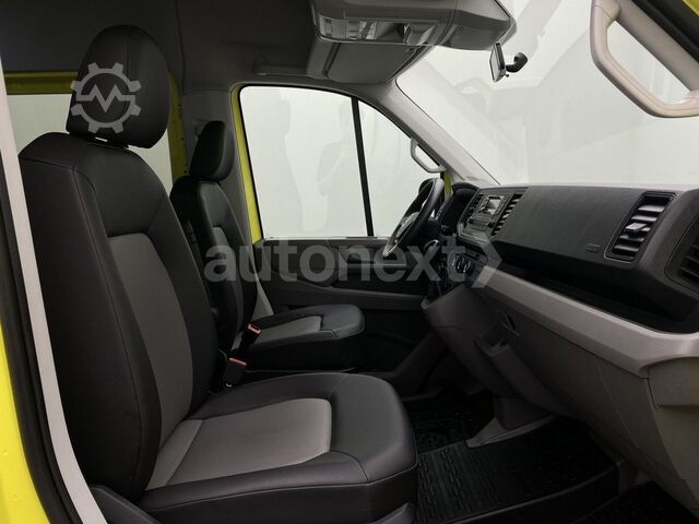 Kleinbus VW Crafter 35 Aut. *Rollstuhl-Rampe* 8-Sitze (5449)