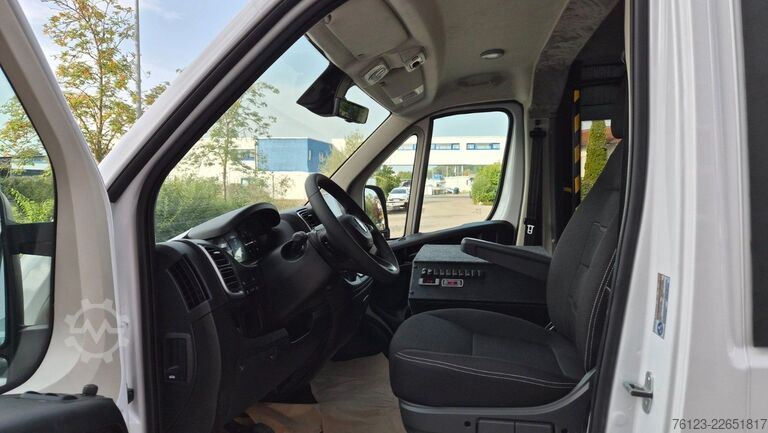 Minibuss Opel Movano Bürgerbus Fiat Peugeot