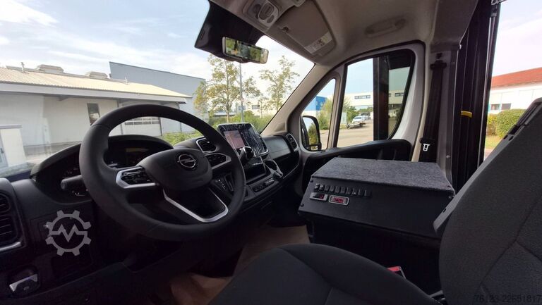 Minibuss Opel Movano Bürgerbus Fiat Peugeot