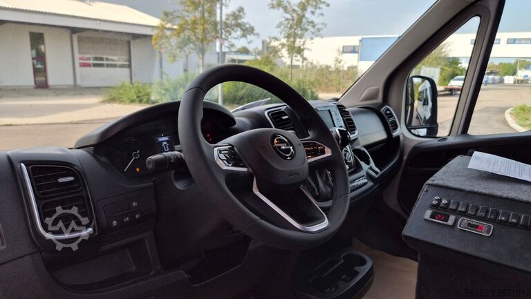 Minibusz Opel Movano Bürgerbus Fiat Peugeot