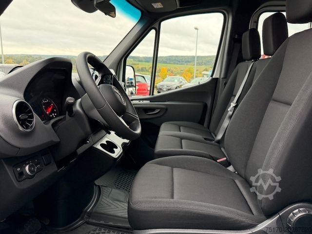 Camion bâché MERCEDES-BENZ Sprinter 319 CDI 3665 DoKa AHK Klima LED