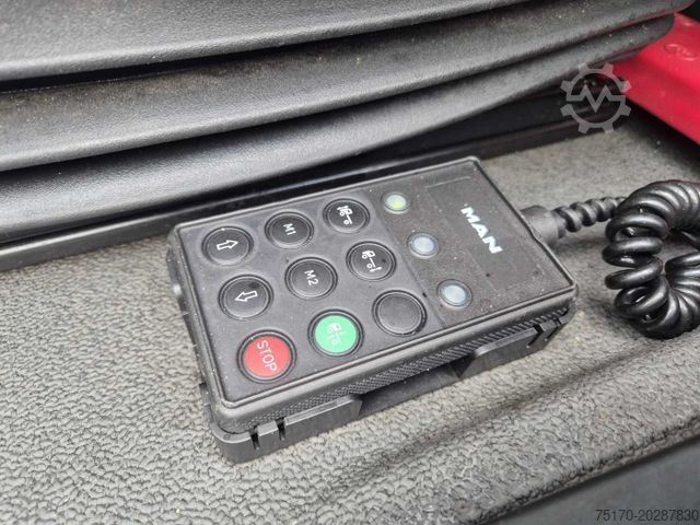 Refrigerated truck MAN TGS 26.440 6x2-2 LL LBW Kamera Lift-+Lenkachse