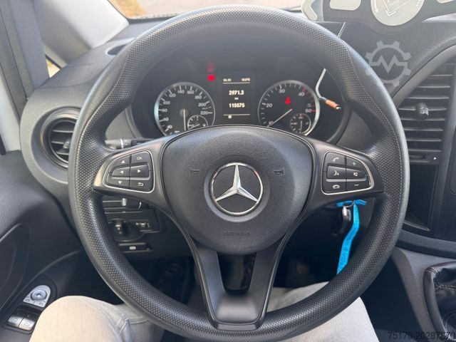 Minibus MERCEDES-BENZ Vito 111 CDI Tourer Begleitfahrzeug BF3+ / WVZ