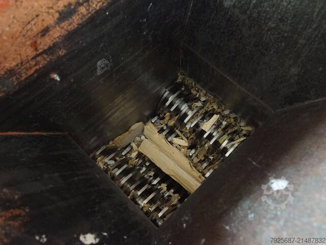 Holzzerkleinerer Untha RS30 4S Zerhacker