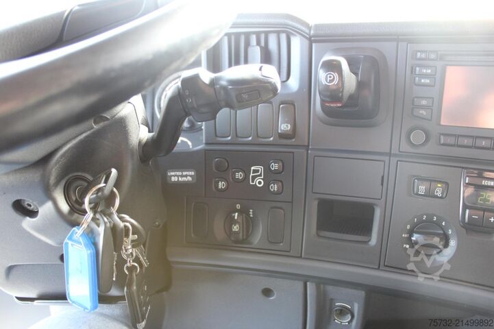 Standardní tahač Scania R 450 Retarder   Standklima   2 Tanks   Navi