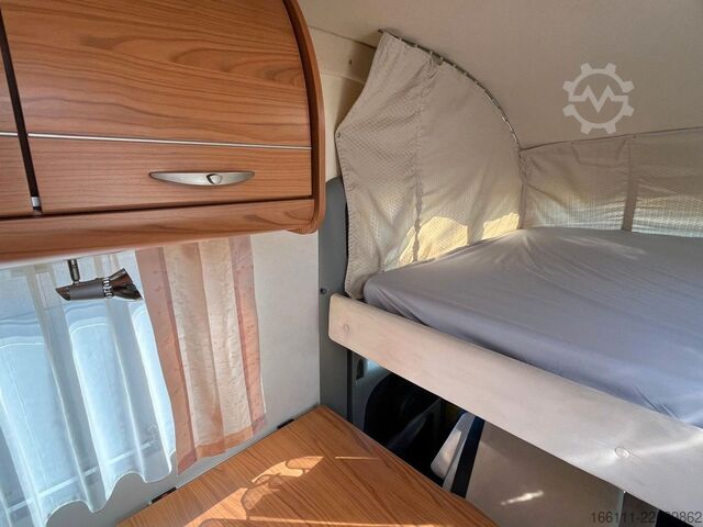 Entegre karavan BÜRSTNER Aviano I640 G - Hub/Einzelbetten - 2 x Klima